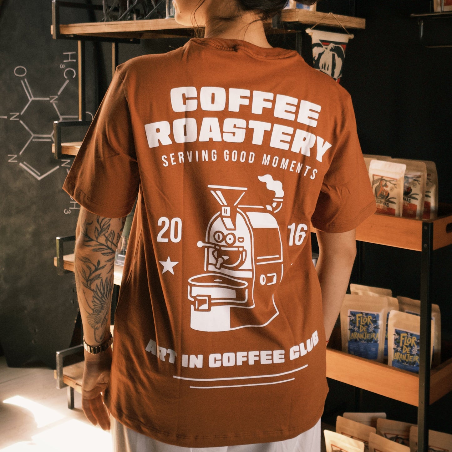 Camiseta Coffee Roastery - Art In Coffee